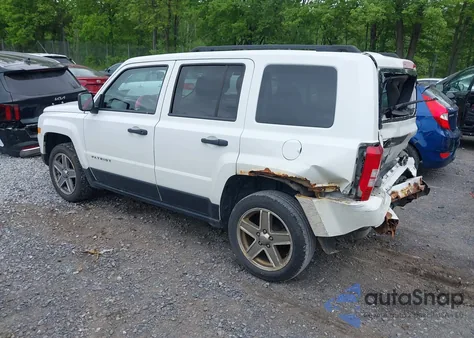 2014 Jeep Patriot Sport z USA, uszkodzony, nr VIN 1C4NJRBB4ED513192